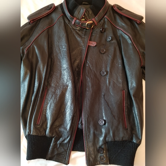 Leather jacket - Picture 2 of 3